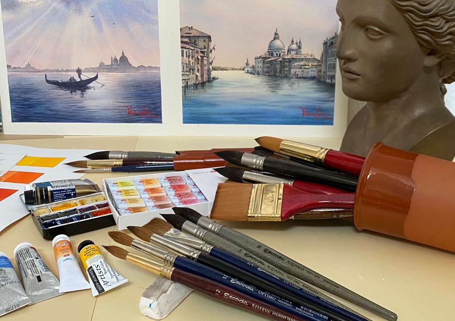Essentials Watercolor Brush Set - RetutStudio Academy